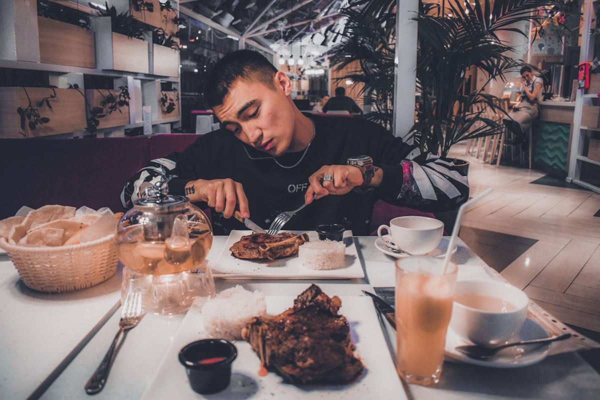 Understanding eating frequency and mood connection